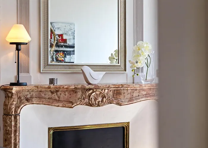 Le Beau Carnot Apartment